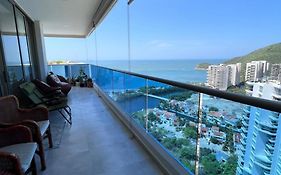 Super Lujoso - Con Cook - Vista al mar - Ideal para familias - BeachFront Property - Santa Marta Colombia